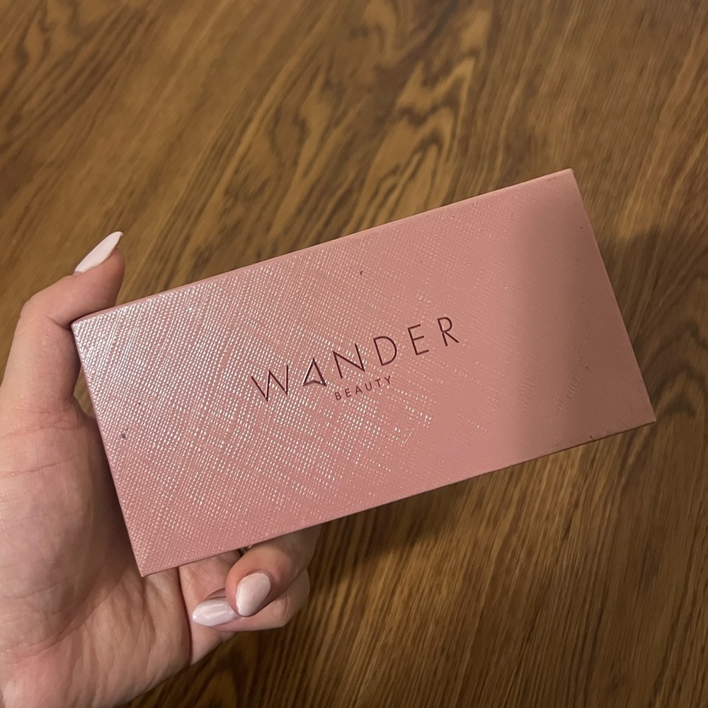 Wander Beauty Getaway Eye And Face Palette